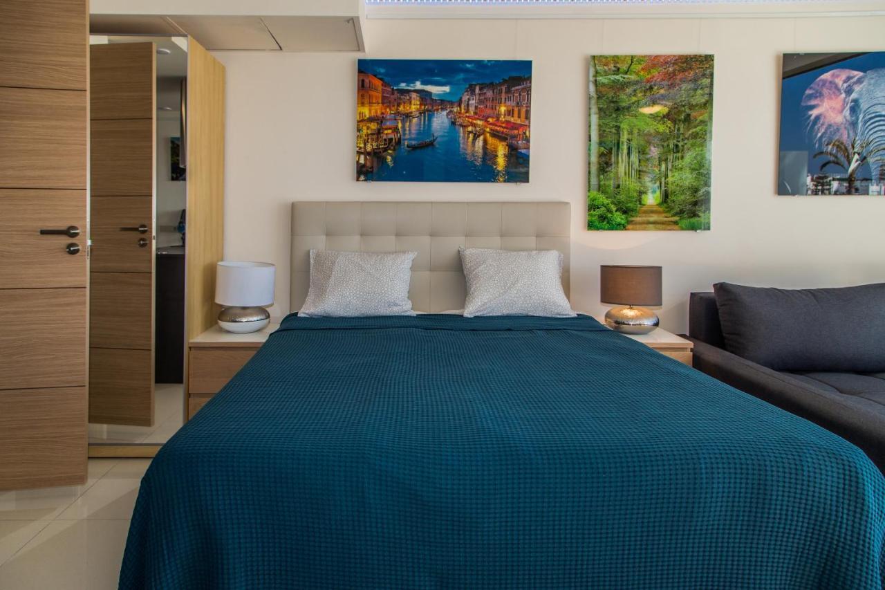First Line P. Banus Sleeps 4 Lägenhet Marbella Exteriör bild