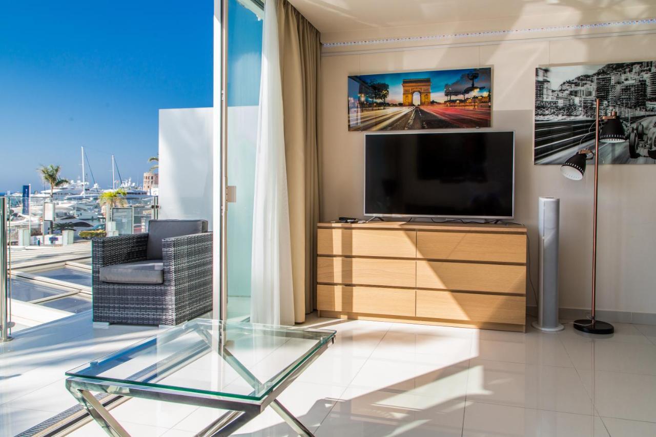 First Line P. Banus Sleeps 4 Lägenhet Marbella Exteriör bild